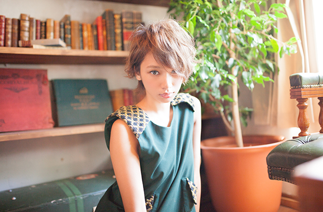 ショートヘアは甘すぎない感じが素敵♡