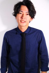 本日はヘアメイクのお仕事からスタート！！