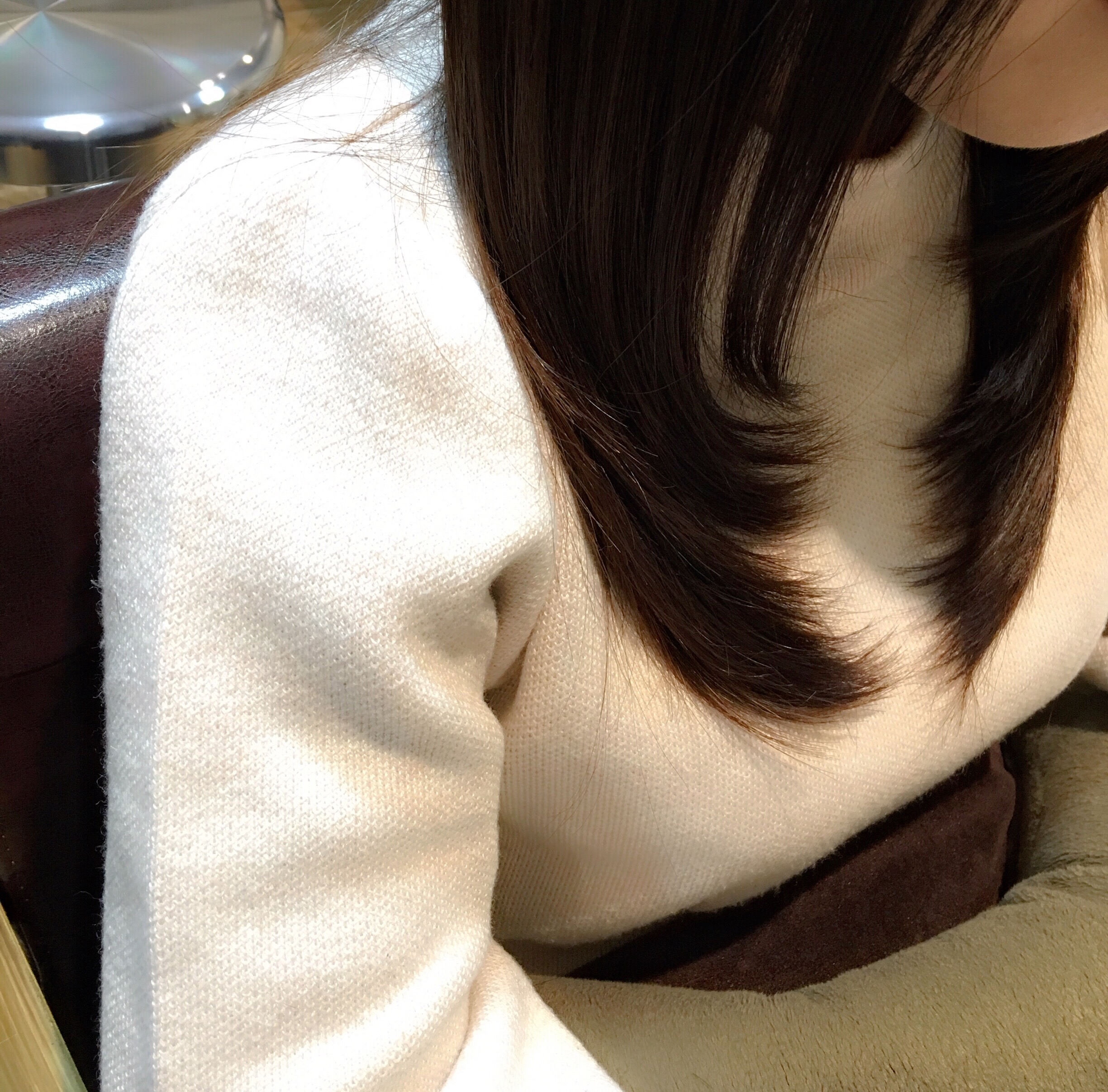 最近オーダーの多い顔周りのレイヤースタイル【池袋美容室】