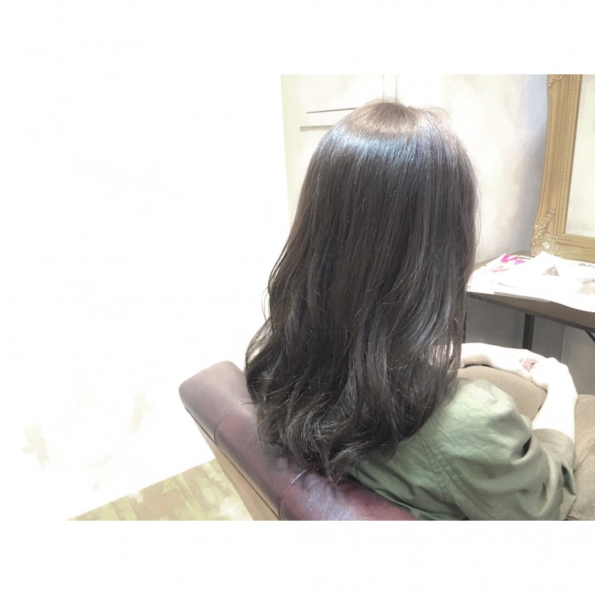 池袋美容室ボブばっさり髪型