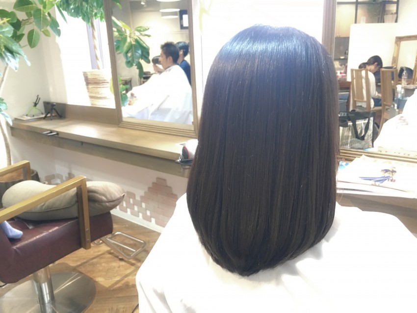池袋美容室ボブばっさり髪型