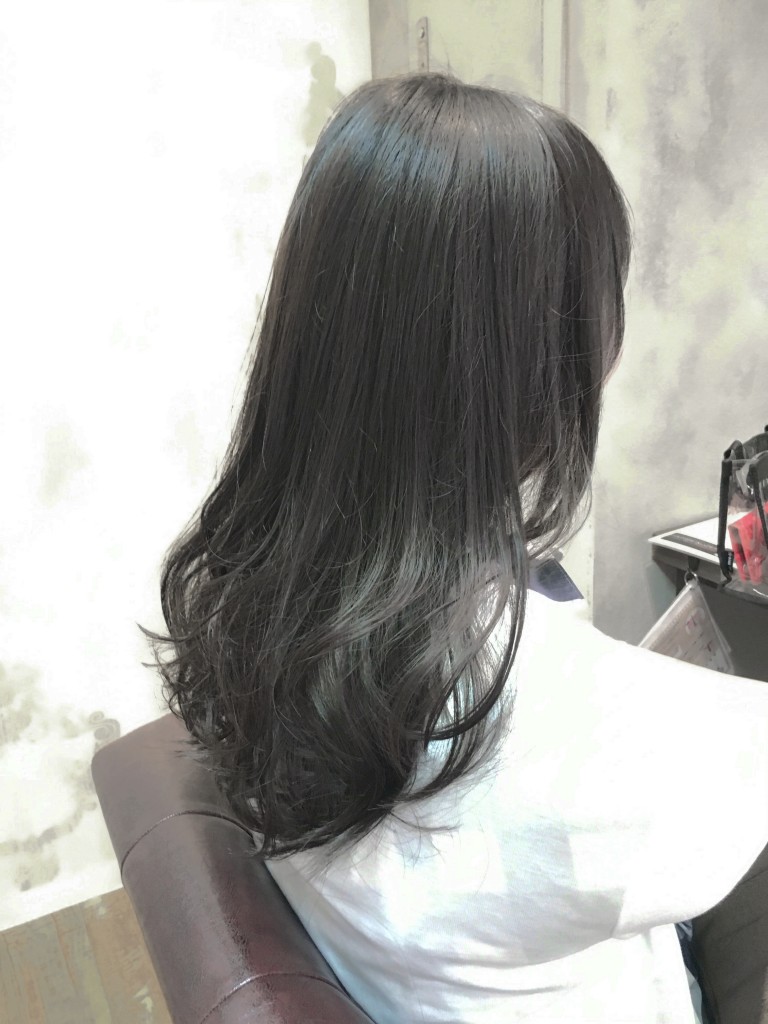池袋美容室アッシュグレージュカラー髪色