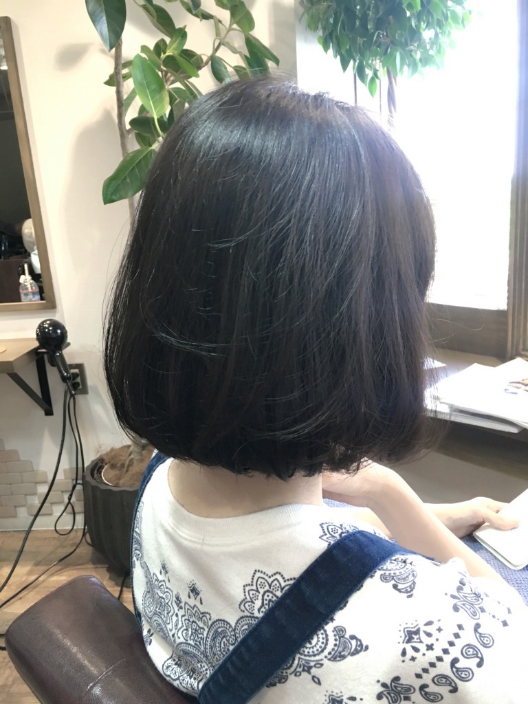 アッシュグレー艶感色持ち良い髪色池袋美容室