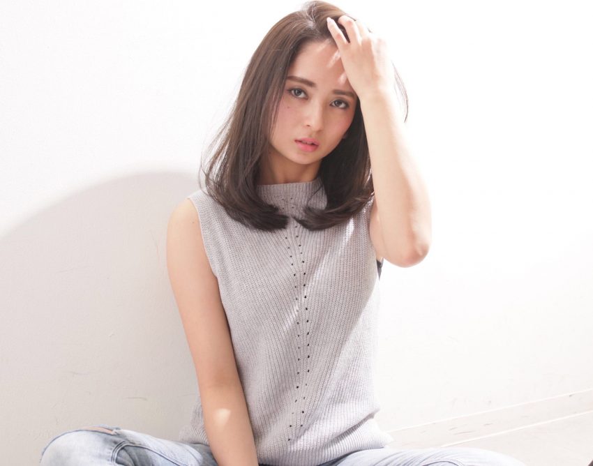 マットグレージュカラーミディアム髪色セミロング池袋美容室