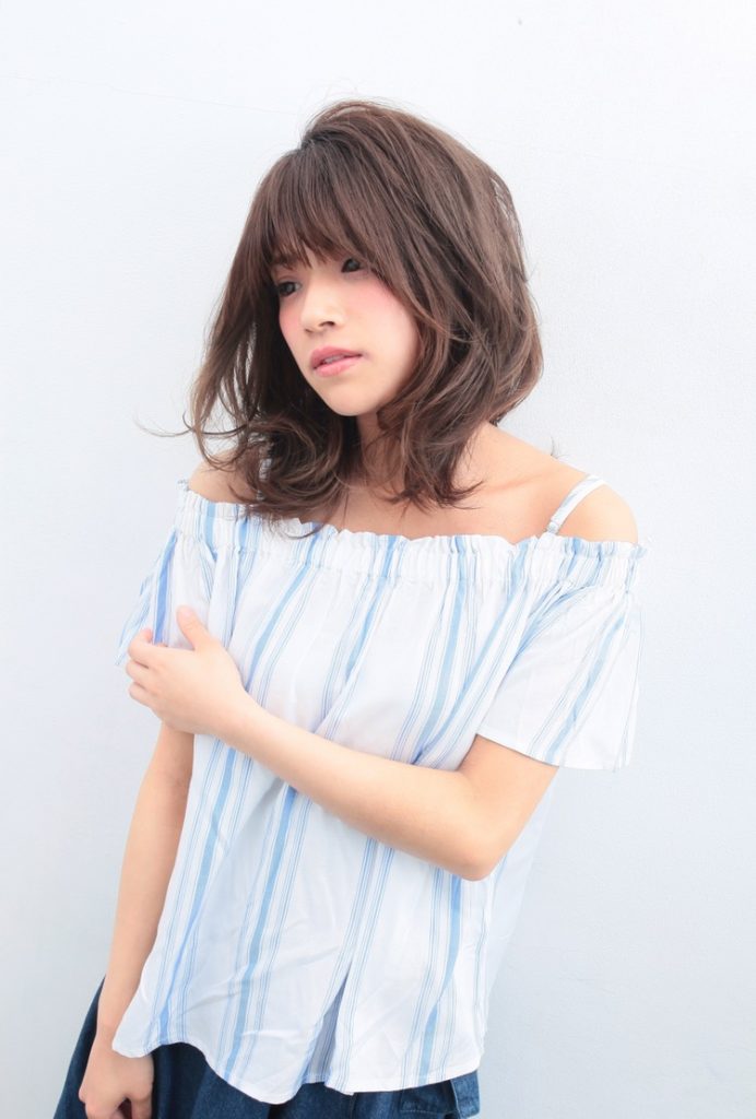 春はふわっとレイヤースタイルも【池袋美容室】